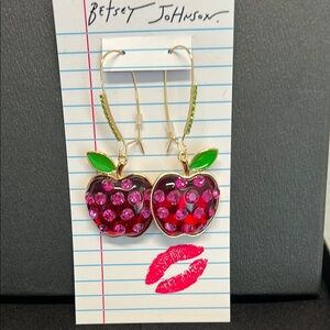 ✨Betsey Johnson Sparkling Apple 🍎 Earrings with Gems 💎